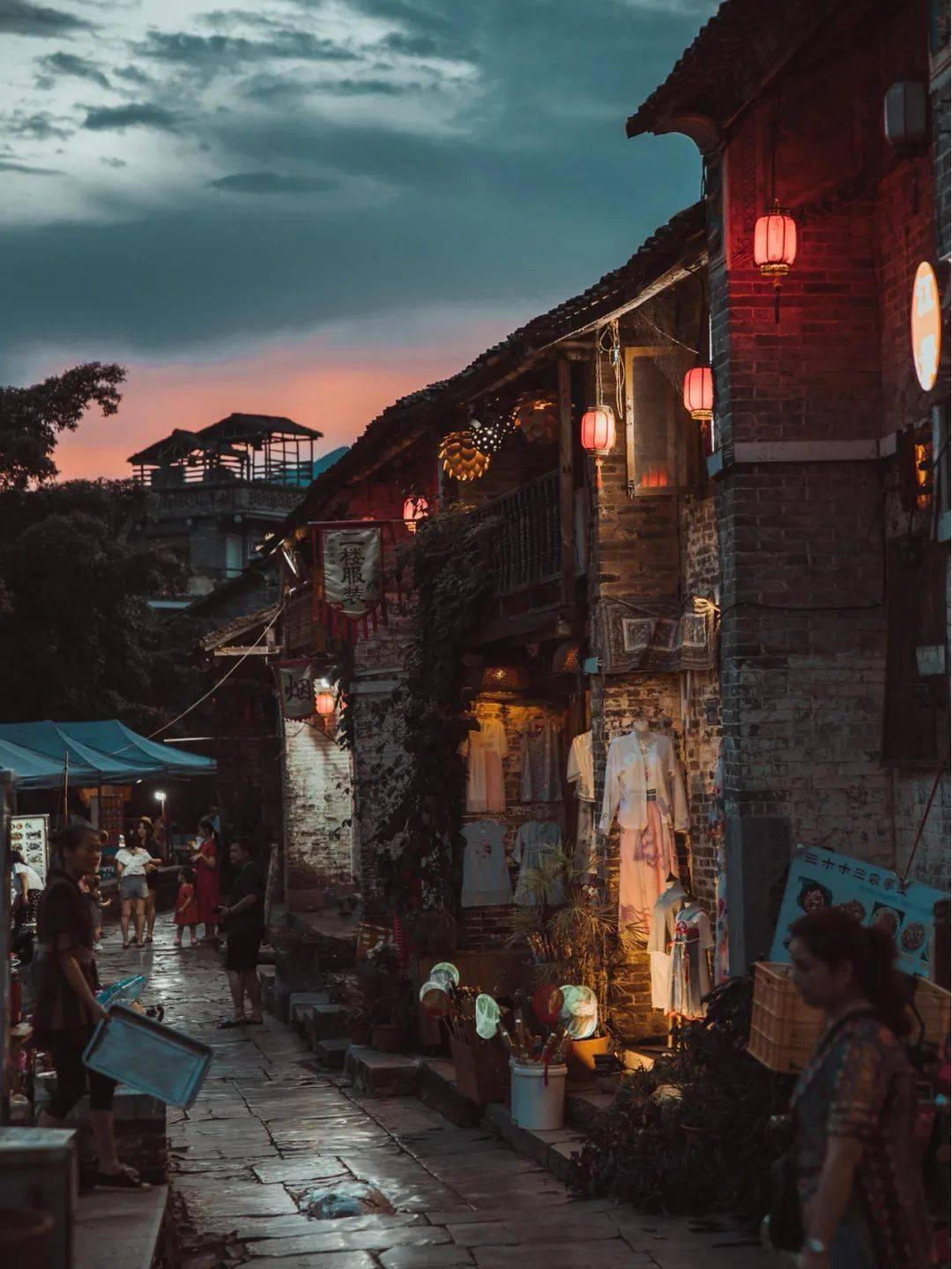 利川春节福利：姓名中带“龙”字或属相为“龙”的游客免景区门票，还有各种优惠！